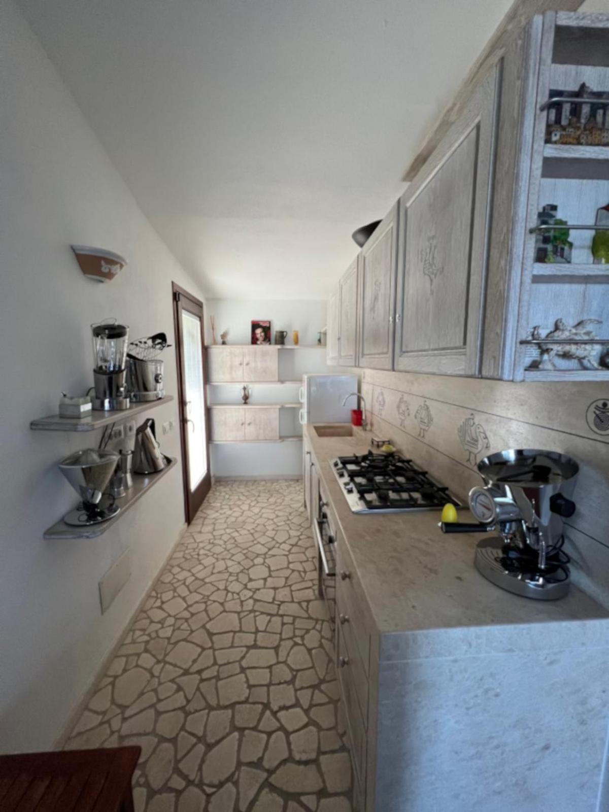 Sunrise House Vila San Teodoro  Exterior foto